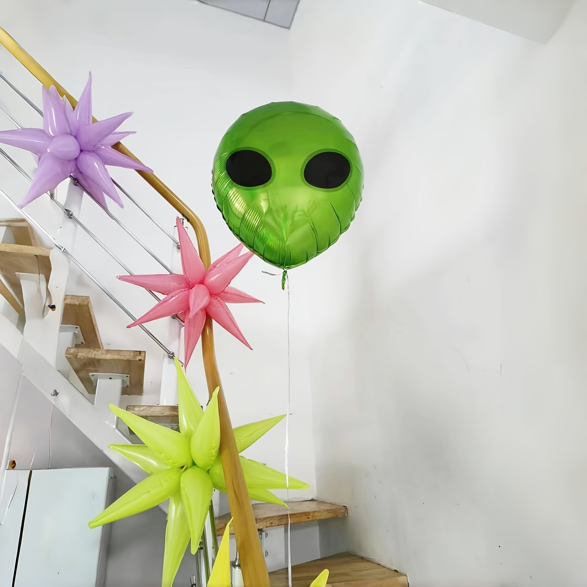 2/5/8 قطع بالونات على شكل كائن - مراجعة Model Kit Ufo وسعره