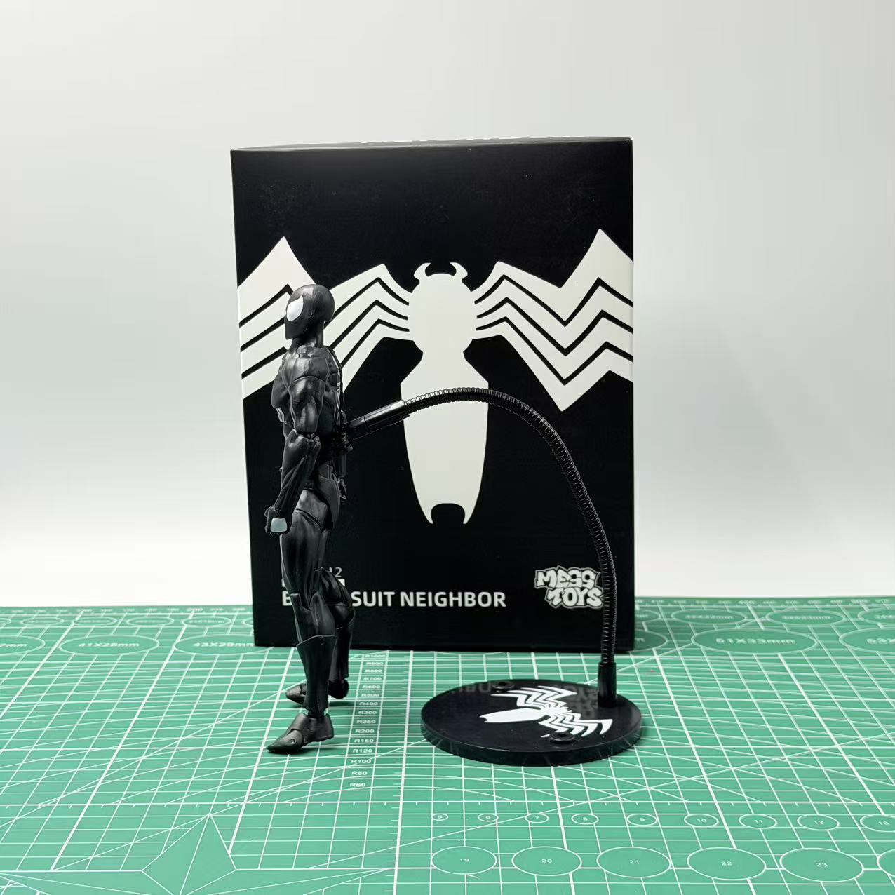 بانداي سيمبيوت سبايدر مان بلاك - مراجعة Model Kit Spiderman وسعره