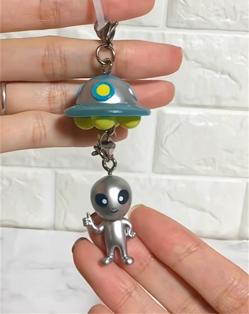 ألعاب كبسولة أصلية كاواي أصدقا - مراجعة Model Kit Ufo وسعره